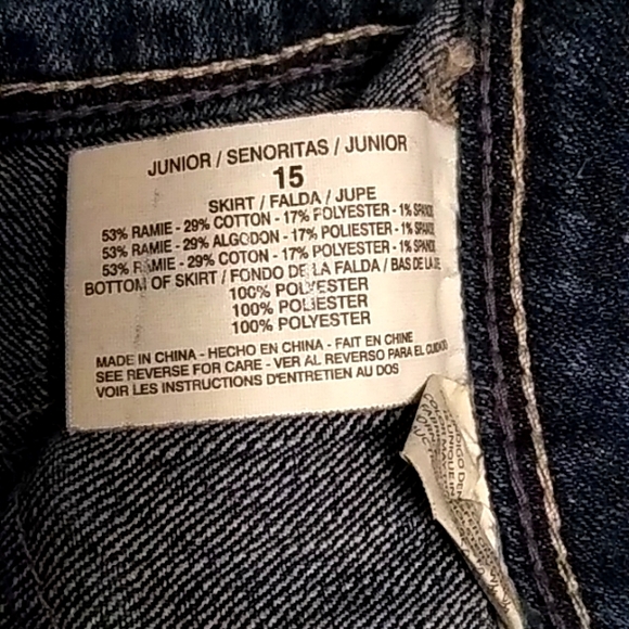 GLO by J-lo Stretch Denim with frill design bottom hem JR size 15 - Picture 4 of 5